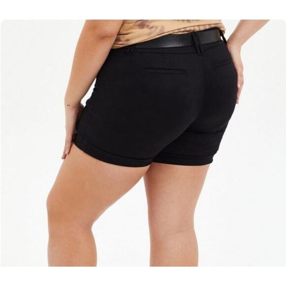Torrid 5 Inch Stretch Sateen Mid Rise Belted Shorts - Picture 2 of 5